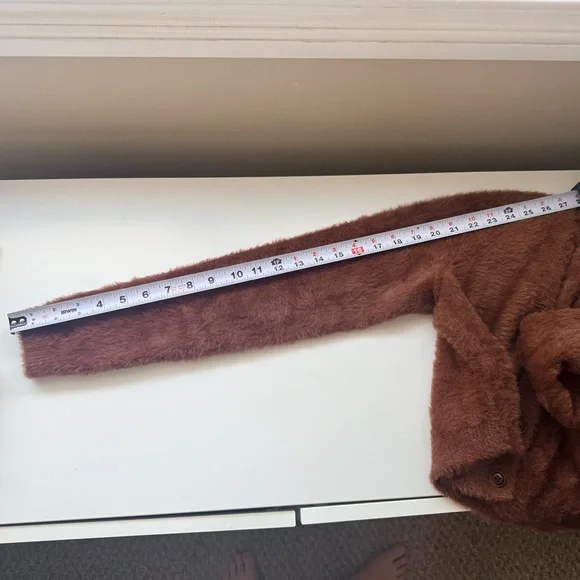 BNWOT Sunday Best Aritzia Reece Cardigan Fuzzy-Knit in Cognac Brown Size Medium - Picture 7 of 7